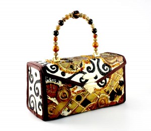 structured handbag classes
