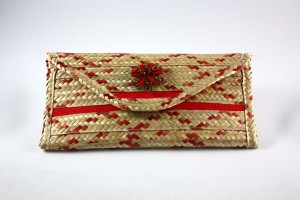 Straw Clutch Front how to make a designer handbag,straw clutch,how to make a handbag
